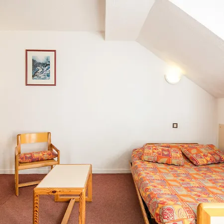 Aparthotel Vacanceole - La Croix Margot 3*