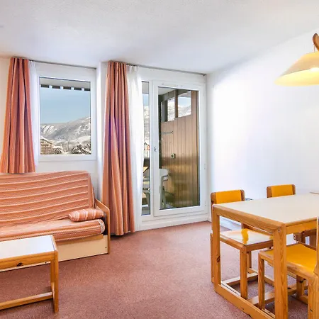 Aparthotel Vacanceole - La Croix Margot 3*